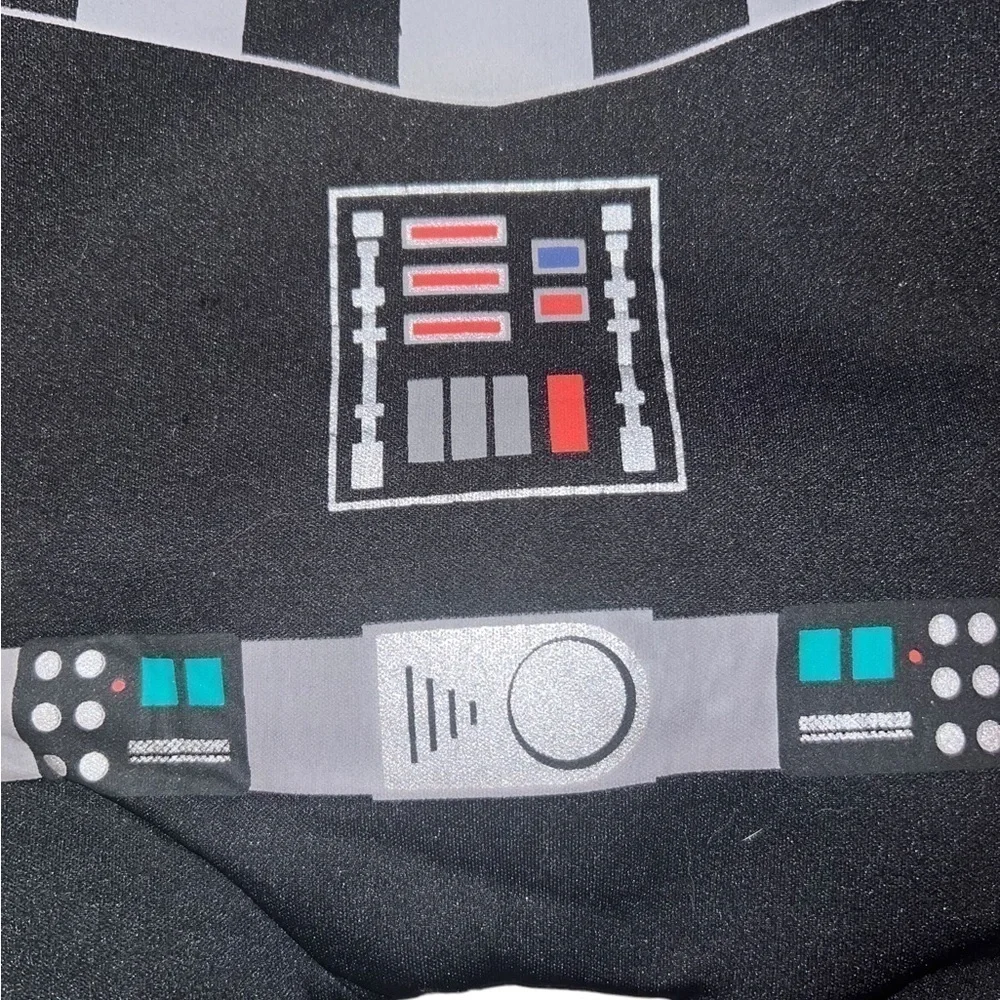 Darth Vader Pet Costume with sounds. Size Medium. (No hat or Cape)